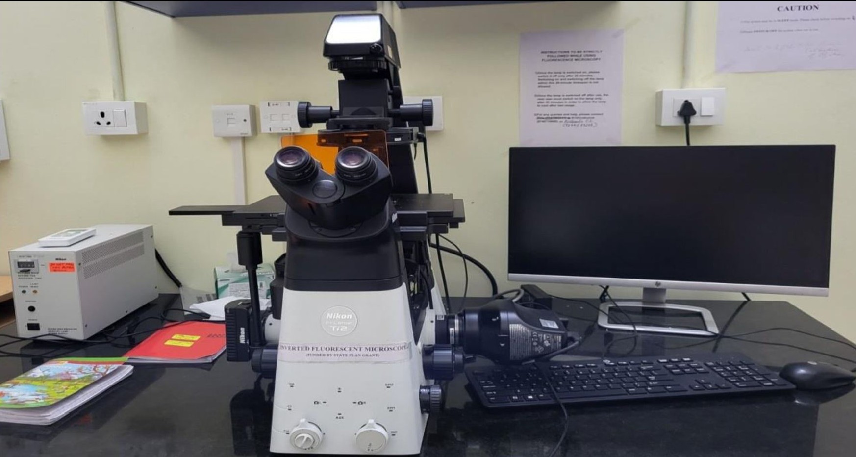 Inverted flourescent microscope (Nikon)